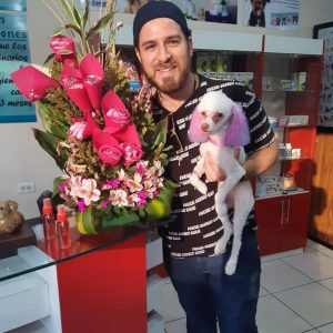 David & ColitaAS “Contento con los productos #PetChampions“